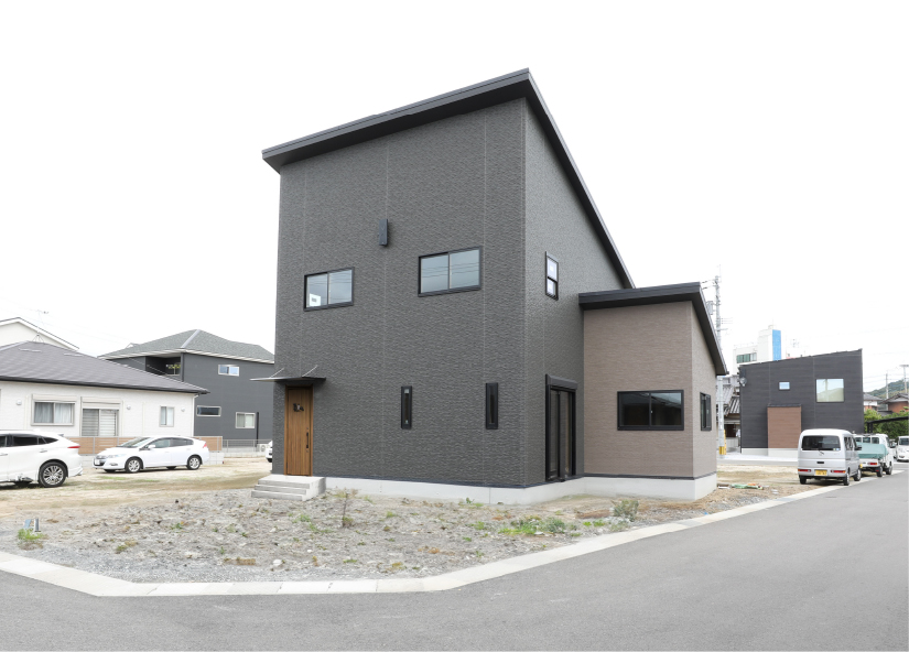 Y市　M様邸外観写真